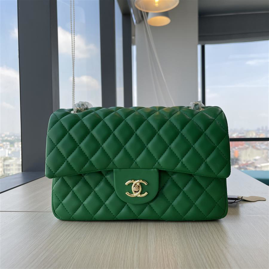 img-review-Túi xách Chanel xanh vân ô chất da đẹp