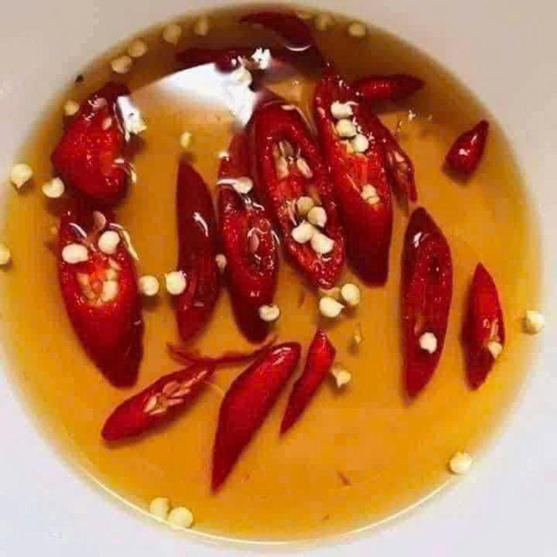 Nước Mắm  Gia Truyền Khúc Phụ ( Cốt Cá Cơm- Cá Nục) Chai 1 lít