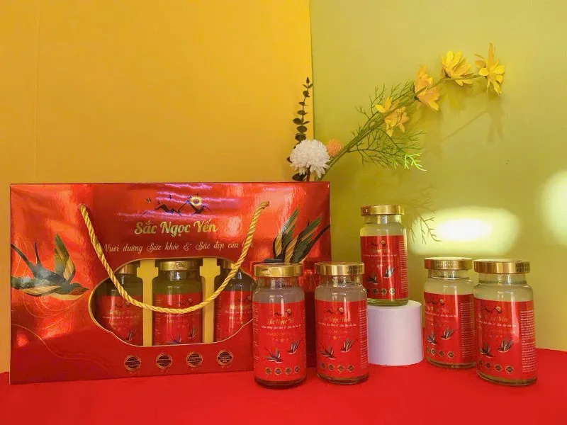 Combo 2 tặng 1 (Sắc ngọc yến lốc 5 chai 140ml)