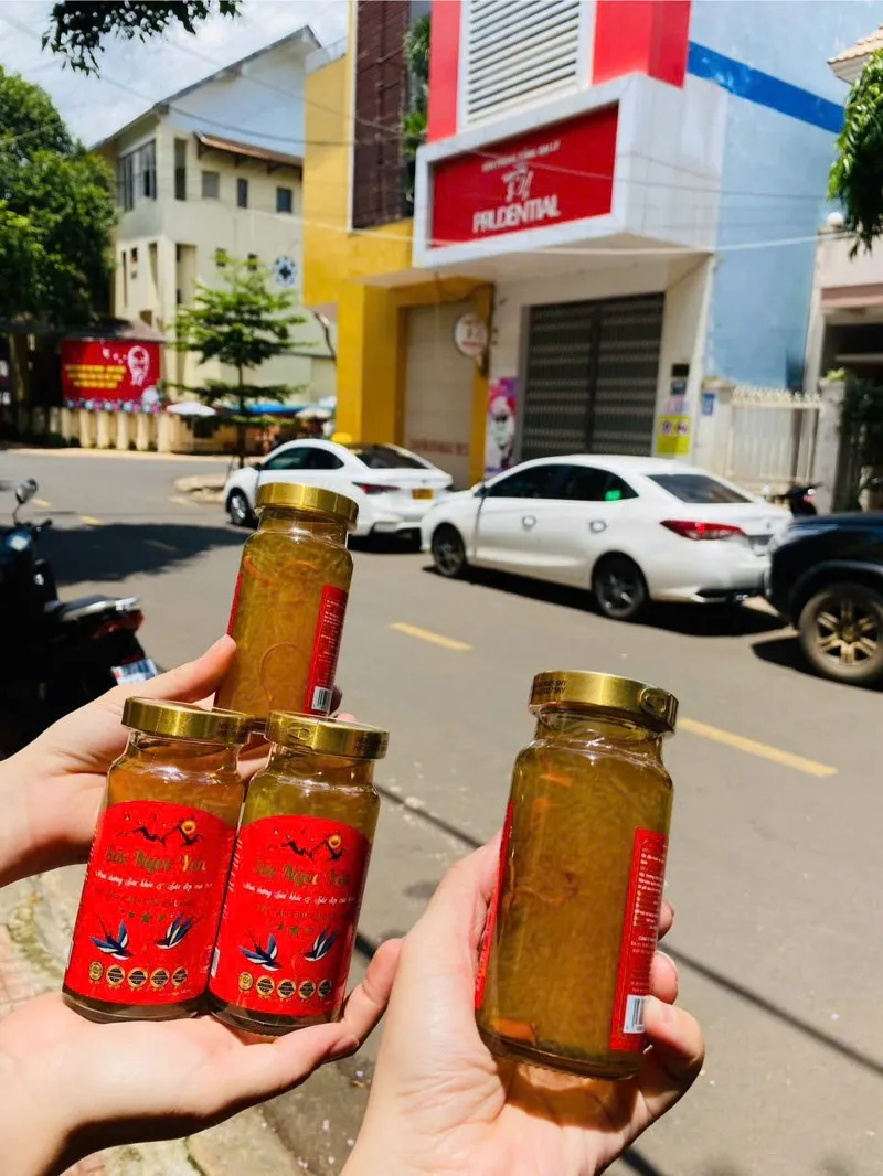 Combo 2 tặng 1 (Sắc ngọc yến lốc 6 hủ 70ml )