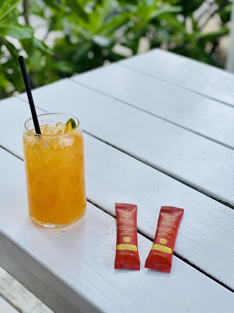 Đông Trùng Hạ Thảo X3 Hoàng Gia - Hòa tan Sấy thăng hoa (20 gói x 5g)